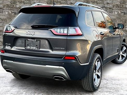 Used 2019 Jeep Cherokee Limited image 6