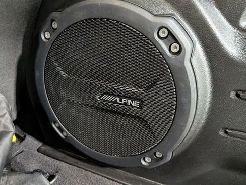 Used 2021 Jeep Wrangler Unlimited Islander image 21