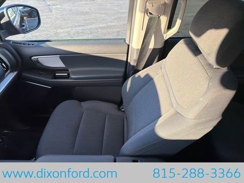 Used 2025 Ford Expedition Active image 21