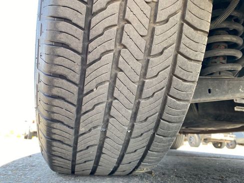 Used 2024 Chevrolet Traverse LT FWD image 27