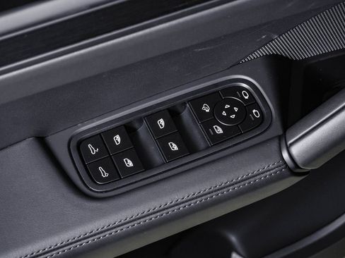 New 2026 Porsche Cayenne GTS AWD/4WD image 26
