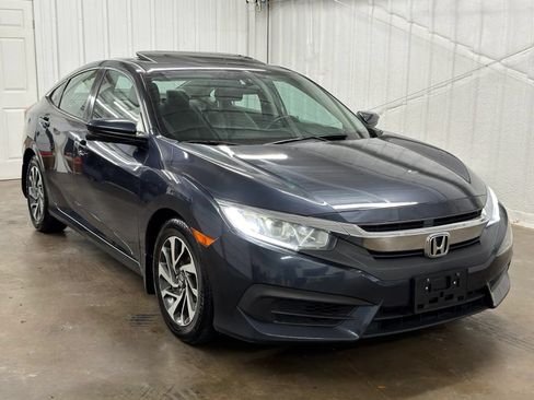 Used 2017 Honda Civic EX image 2