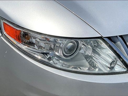 Used 2010 Lincoln MKS FWD image 29