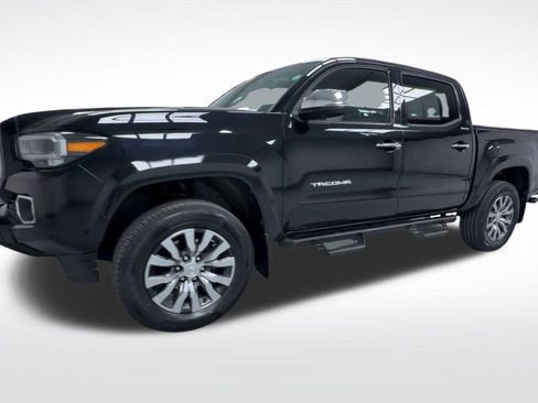 Certified 2022 Toyota Tacoma Limited AWD/4WD image 5