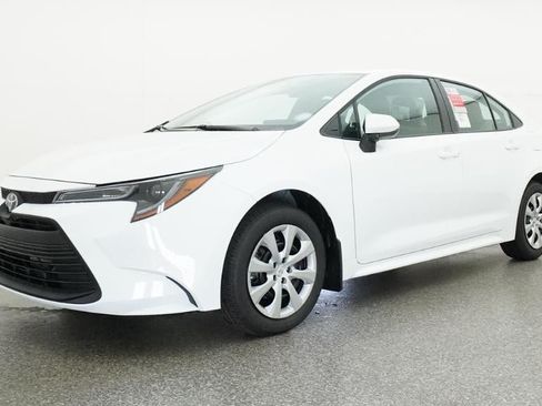 New 2026 Toyota Corolla LE FWD image 17