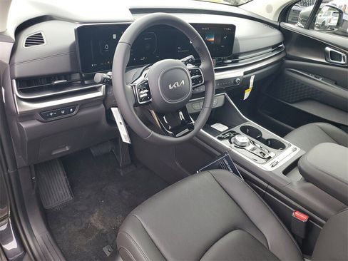 New 2026 Kia Carnival SX image 6