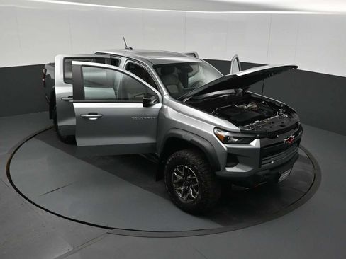 Used 2024 Chevrolet Colorado ZR2 w/ ZR2 Convenience Package III AWD/4WD image 26