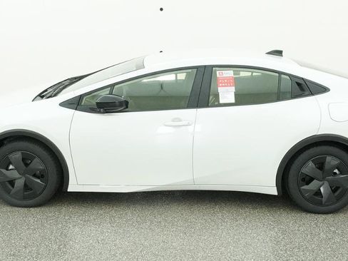 New 2026 Toyota Prius Plug-In Hybrid FWD image 49