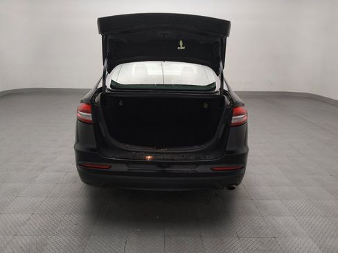 Used 2020 Ford Fusion SE FWD image 29