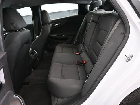 Used 2025 Chevrolet Malibu LT image 28