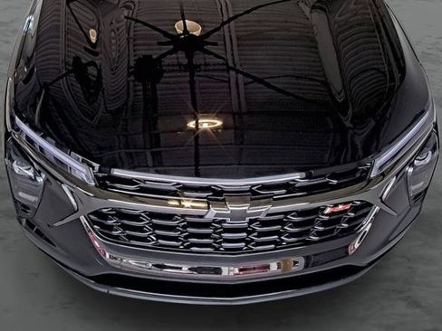 New 2026 Chevrolet Trax RS FWD image 18