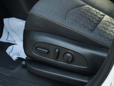 Used 2024 Chevrolet Equinox LT w/ LPO, Floor Liner Package image 19