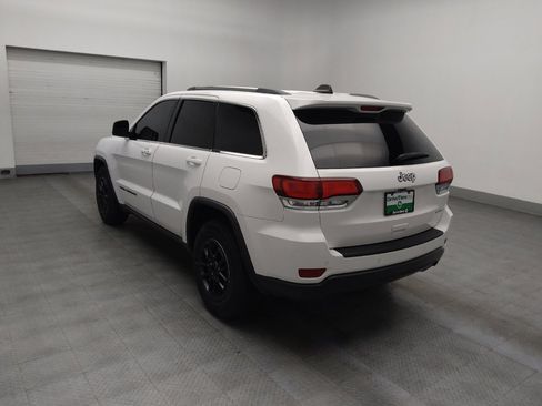 Used 2020 Jeep Grand Cherokee Laredo image 5