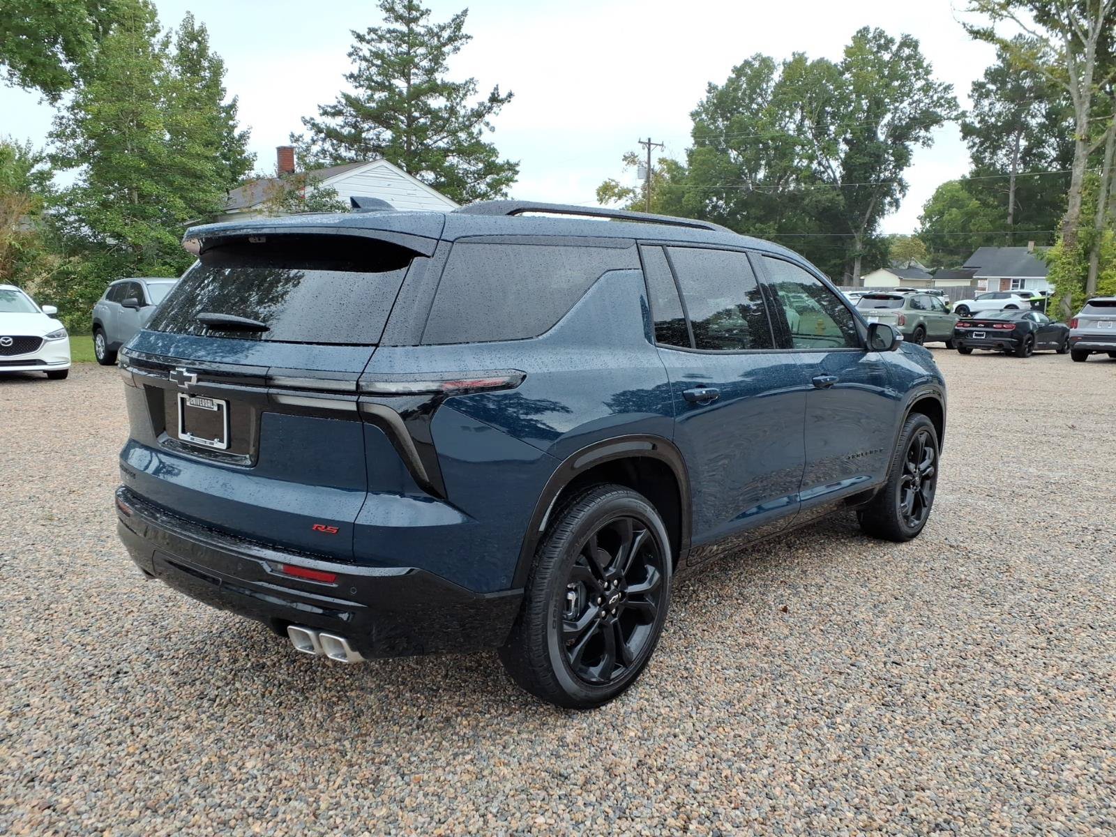 New 2027 Chevrolet Traverse RS FWD image 7