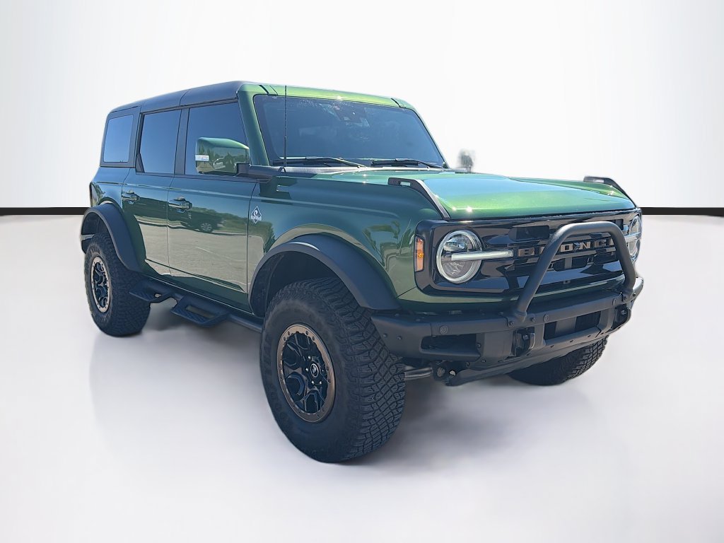 Used 2023 Ford Bronco Outer Banks w/ Sasquatch Package AWD/4WD image 3