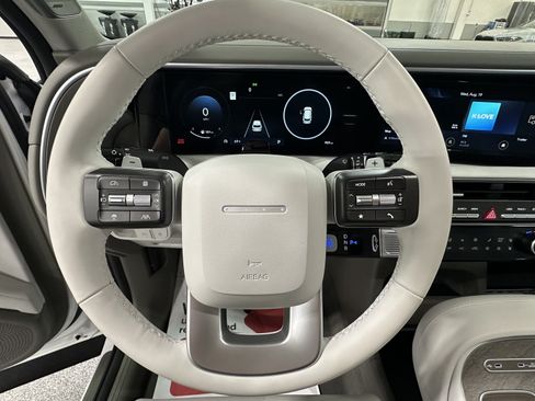 Used 2026 Hyundai Palisade Limited FWD image 19