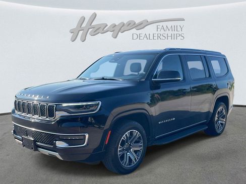 Used 2024 Jeep Wagoneer Series II w/ Flexible Seating Group RWD image 7