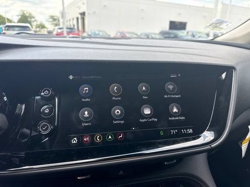 Used 2022 Buick Envision Avenir w/ Technology Package II AWD/4WD image 17