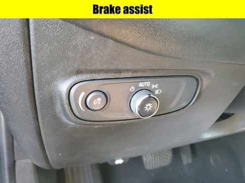 Used 2020 Chevrolet Equinox LS w/ LS Convenience Package image 23