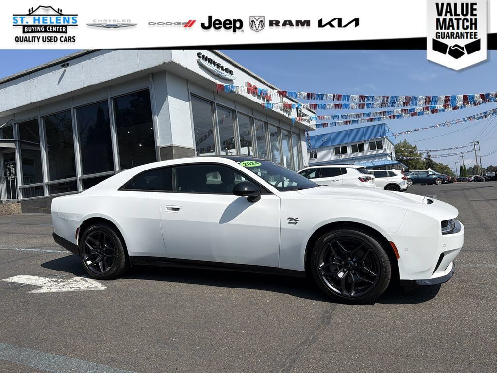 Used 2024 Dodge Charger Daytona R/T w/ Plus Group AWD/4WD image 9