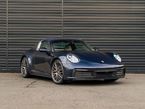 Certified 2022 Porsche 911 Targa 4S AWD/4WD image 10