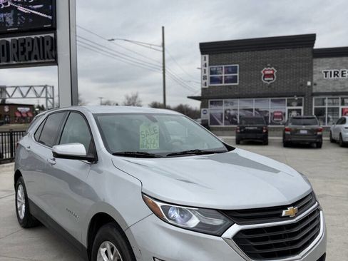 Used 2018 Chevrolet Equinox LT image 1