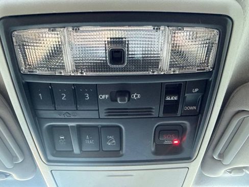 Used 2017 Toyota 4Runner Limited AWD/4WD image 30