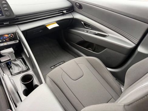 New 2026 Hyundai Elantra Sport FWD image 15