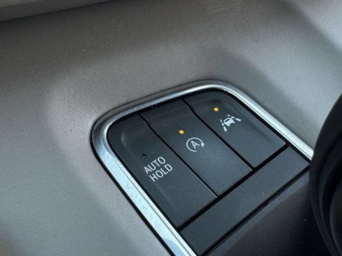Used 2023 Cadillac Escalade ESV Sport Platinum AWD/4WD image 20