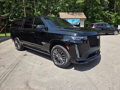 Used 2023 Cadillac Escalade ESV V AWD/4WD image 8
