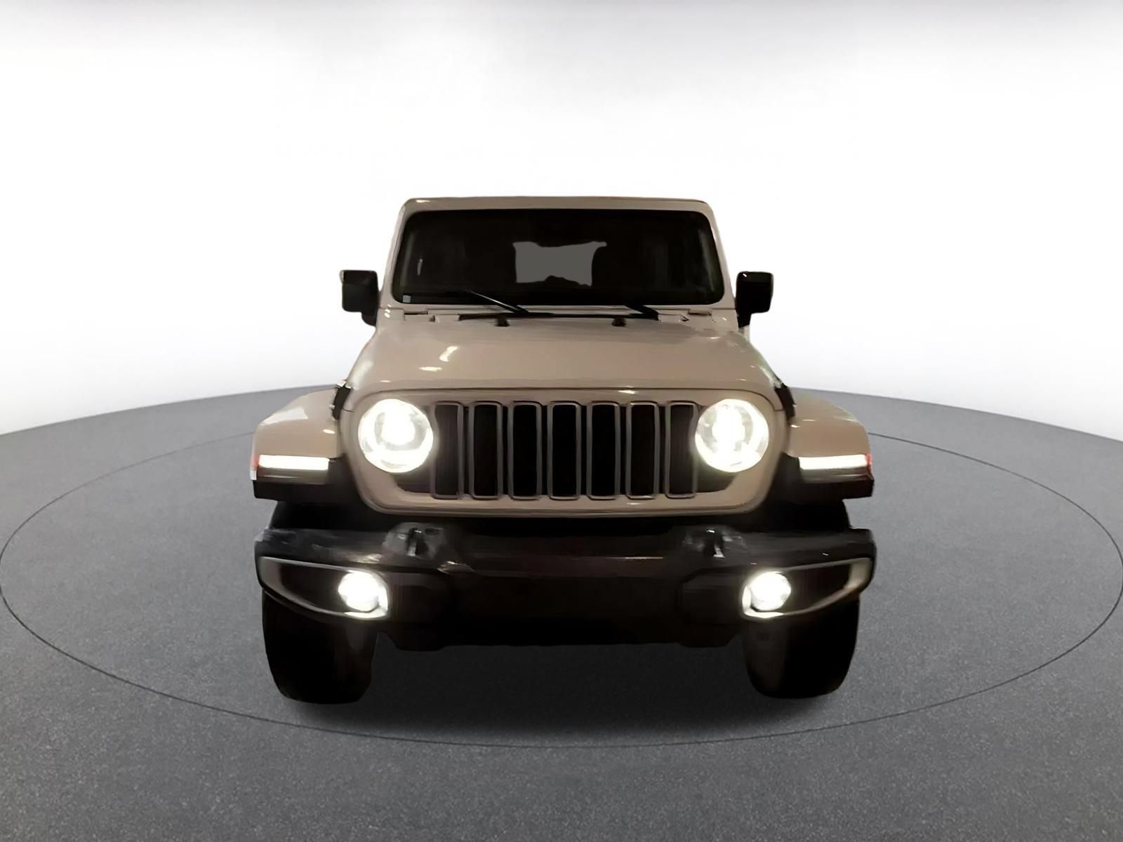 Used 2025 Jeep Wrangler Unlimited Sahara AWD/4WD image 4