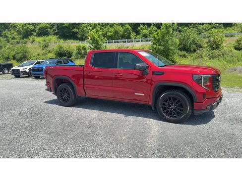 Used 2023 GMC Sierra 1500 Elevation AWD/4WD image 2