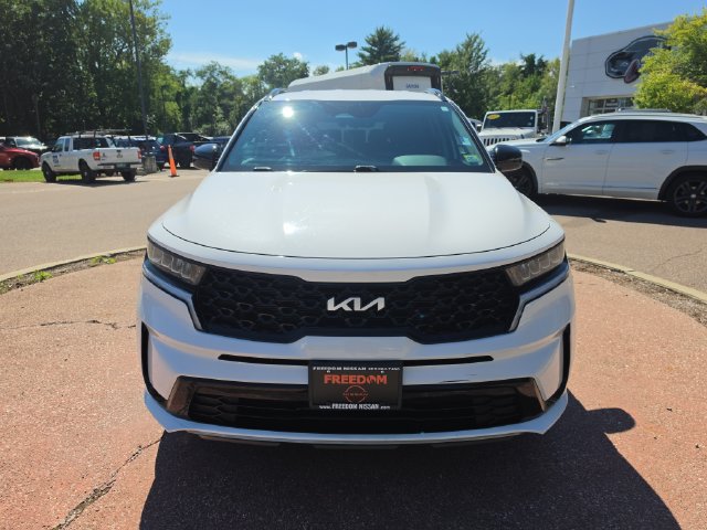 Used 2022 Kia Sorento S FWD image 8