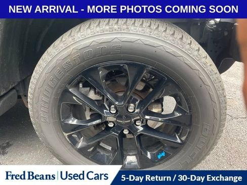 Used 2022 Jeep Wrangler Unlimited Sahara w/ Cold Weather Group AWD/4WD image 15