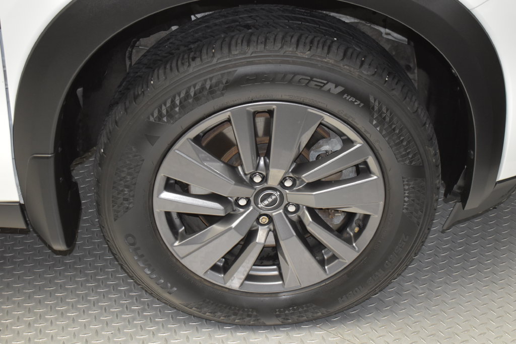 Used 2024 Nissan Pathfinder S AWD/4WD image 33