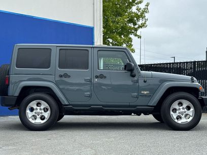 Used 2014 Jeep Wrangler Unlimited Sahara w/ Connectivity Group