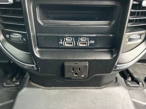 Used 2019 RAM 1500 Laramie w/ Sport Appearance Package AWD/4WD image 43
