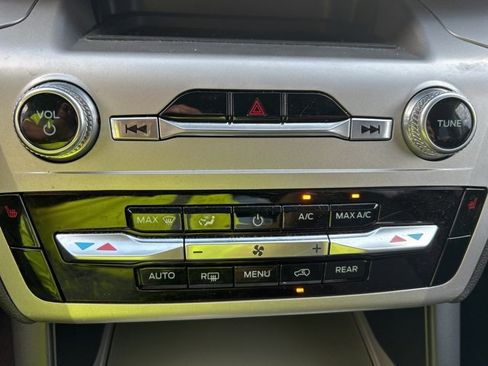 Used 2022 Ford Explorer XLT w/ Class IV Trailer Tow Package image 21