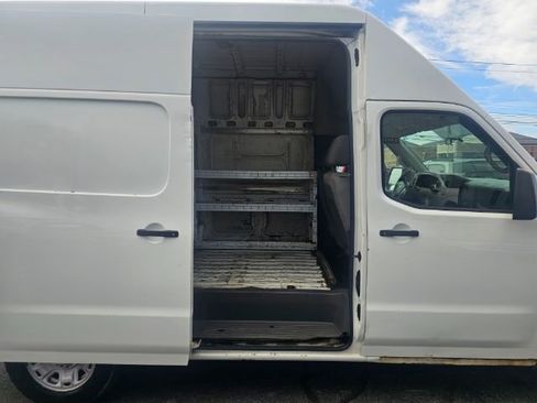 Used 2012 Nissan NV 2500 S w/ Side Curtain Airbag Pkg image 31