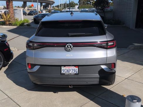 Used 2023 Volkswagen ID.4 Pro S AWD/4WD image 6