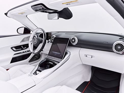 Used 2026 Mercedes-Benz Maybach SL 680 image 57