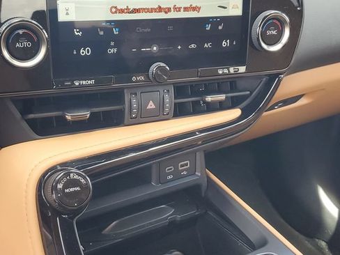 Used 2024 Lexus NX 250 FWD image 29