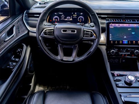 Used 2023 Jeep Grand Cherokee L Overland w/ Advanced Protech Group III AWD/4WD image 23