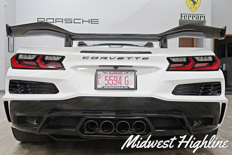 Used 2024 Chevrolet Corvette Z06 w/ Z07 Performance Package RWD image 20