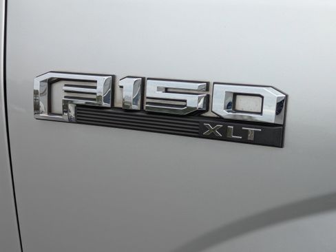 Used 2018 Ford F150 XLT w/ Equipment Group 302A Luxury image 13