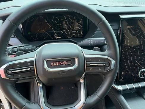 Used 2024 GMC Acadia Elevation w/ Black Edition AWD/4WD image 8