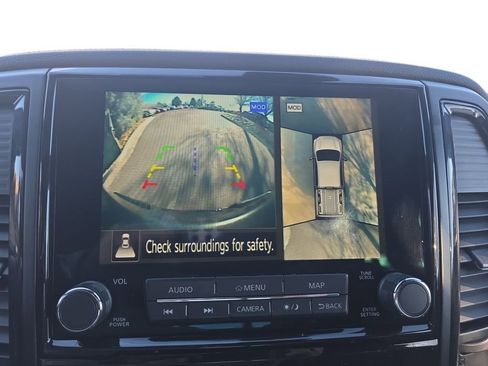 Used 2024 Nissan Titan PRO-4X w/ Pro-4x Convenience Package image 19