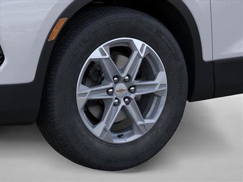 New 2026 Chevrolet Blazer LT image 9