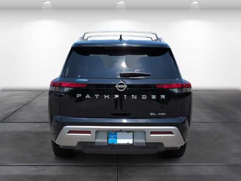 Used 2023 Nissan Pathfinder SL AWD/4WD image 5