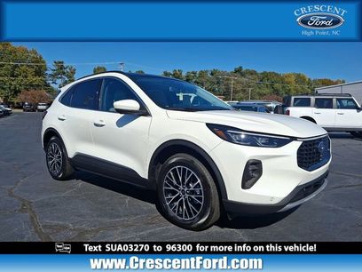 New 2025 Ford Escape SE w/ PHEV Premium Package